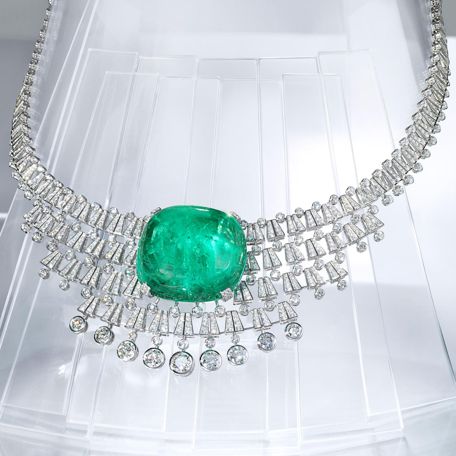 Cartier Résonances collection Hyperbole necklace
