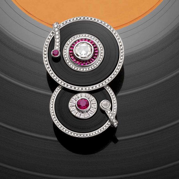 Play it again brooch from Bulgari Wild Pop high jewellery collection