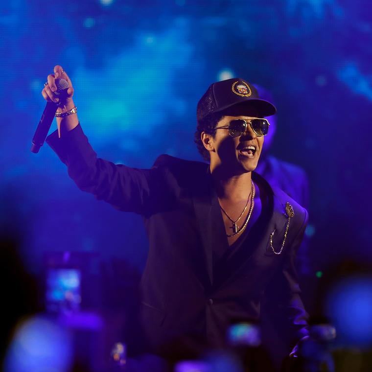 Bruno Mars performing at Chopard's Space Party Cannes 2017