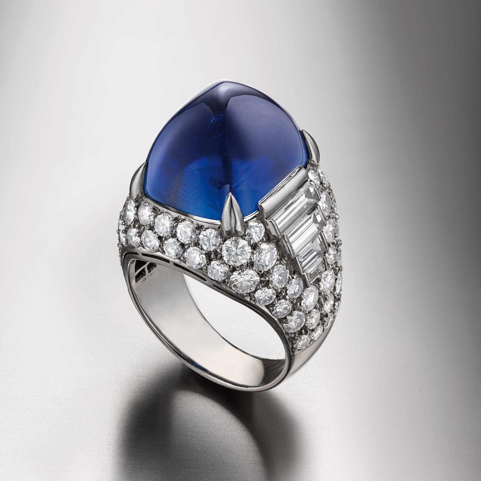 Elizabeth Taylor Bulgari Trombino sugar loaf sapphire ring