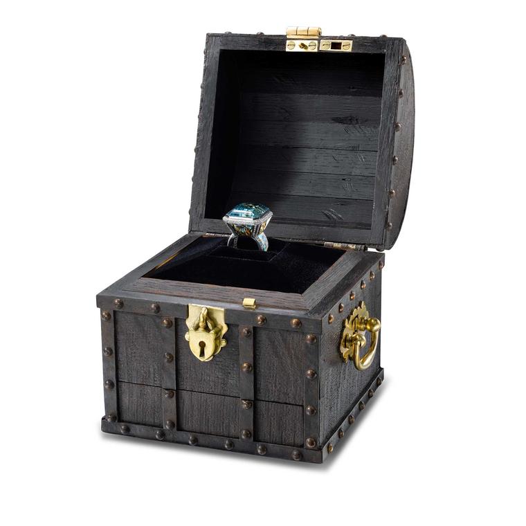 Theo Fennell Sub Aqua ring with one-of-a-kind chest