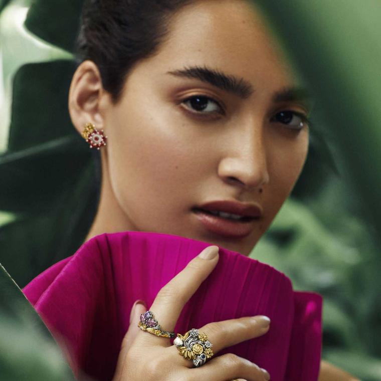 Azza Fahmy Jewellery Blessing Floral Ring and Stone Floral ring on model