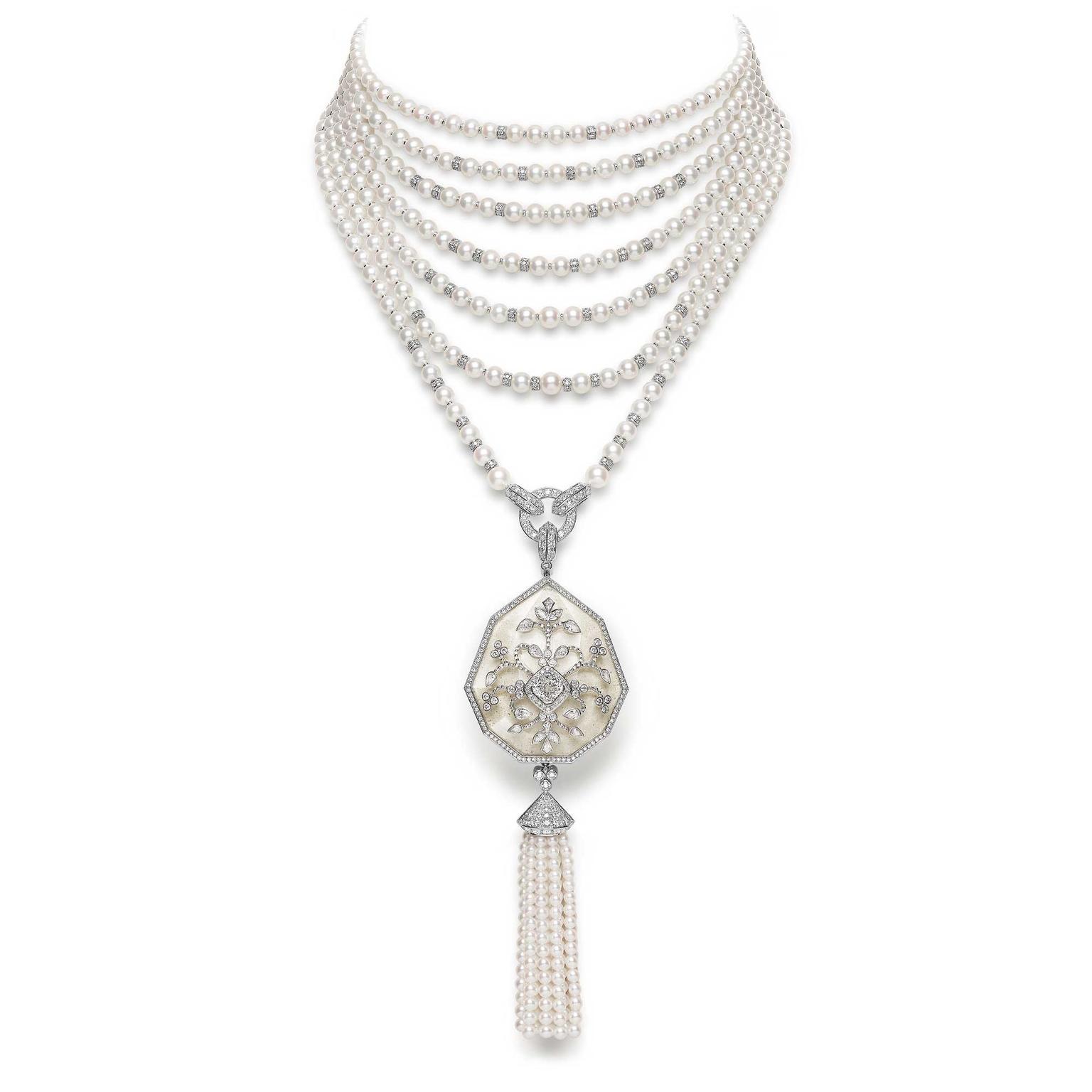 Boucheron Nagaur necklace with pearls and rock crystal