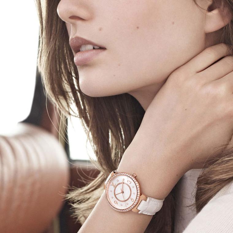 Louis Vuitton Tambour Monogram watch in rose gold with diamonds. © LOUIS VUITTON. Auteur: KARIM SADLI.