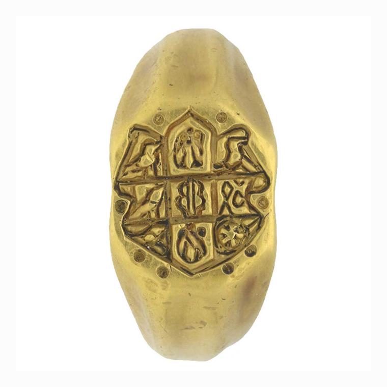 Berganza medieval gold seal ring with coat of arms