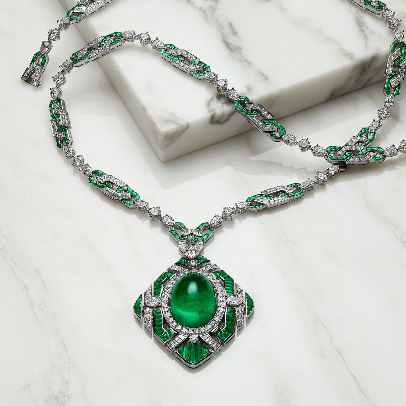 Green Liz cabochon emerald necklace 
