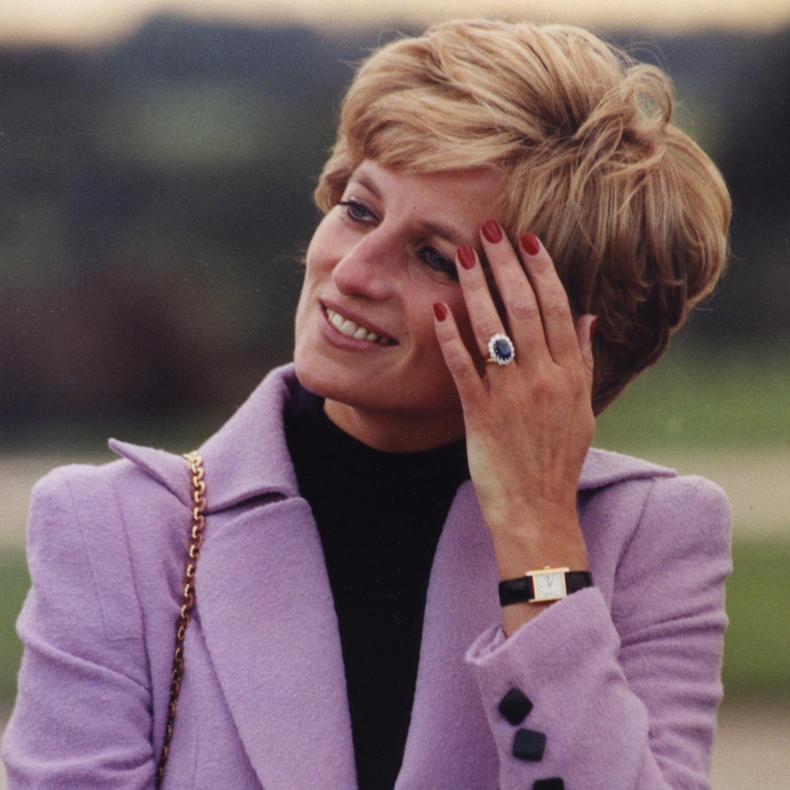 Lady Diana in her Cartier Tank watch