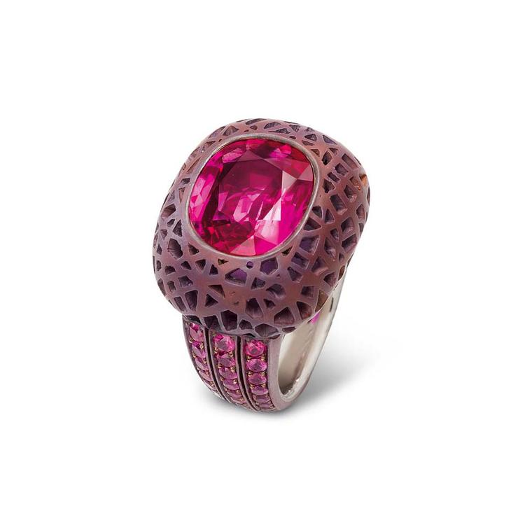 Hemmerle Burmese ruby ring in copper and white gold