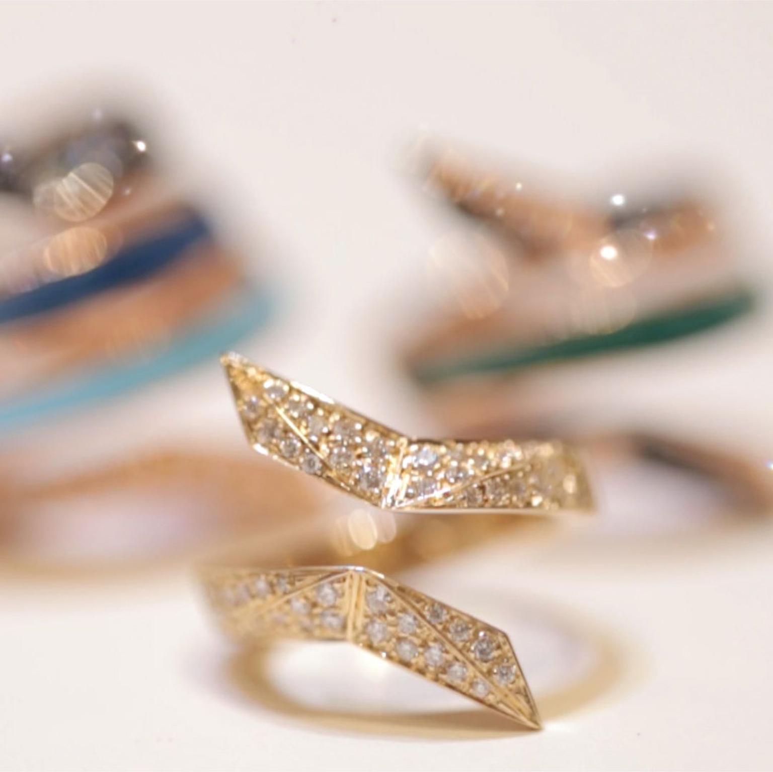 Octium Twist Collection gold diamond ring