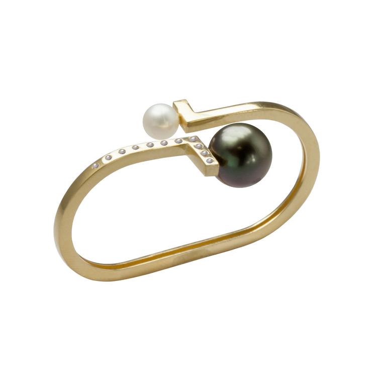 Kattri Double Asymmetry ring with black and white pearls