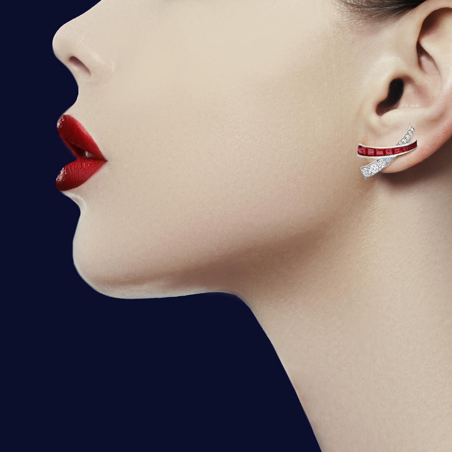 Kiss stud earrings by Graff