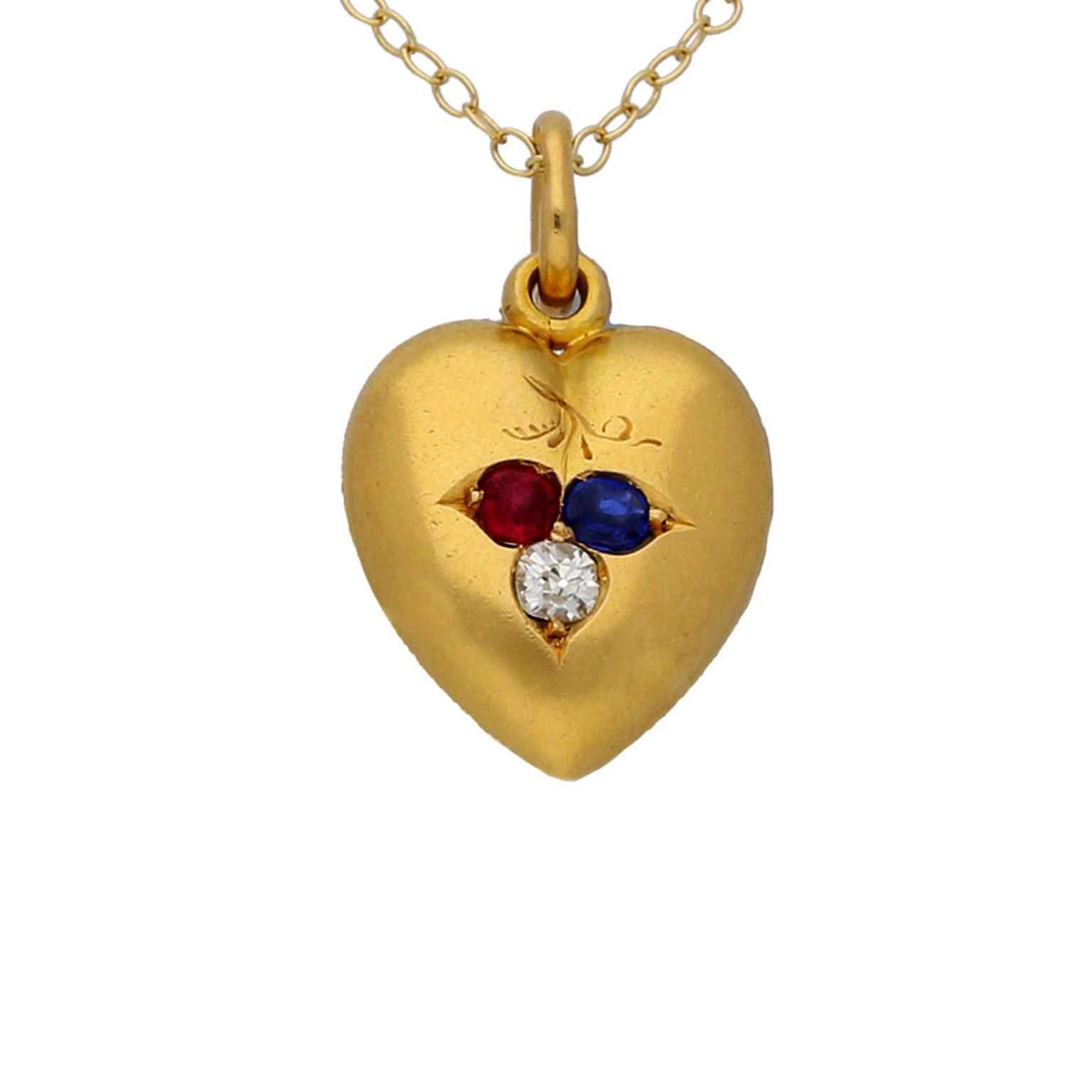 Berganza gold heart-shaped locket