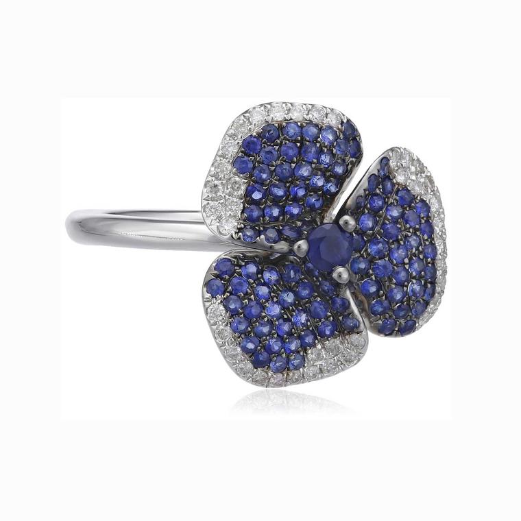 AS29 blue sapphire flower ring