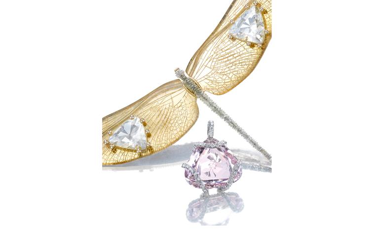 A rare and impressive diamond, rock crystal and yellow gold dragonfly brooch, JAR Paris, 1987. Estimate CHF 220,000–400,000 / US$ 250,000–450,000