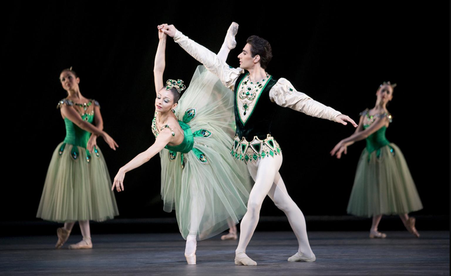 Roberta Marquez and Valeri Hristov in Emeralds as part of Jewels. Photo Johan Persson