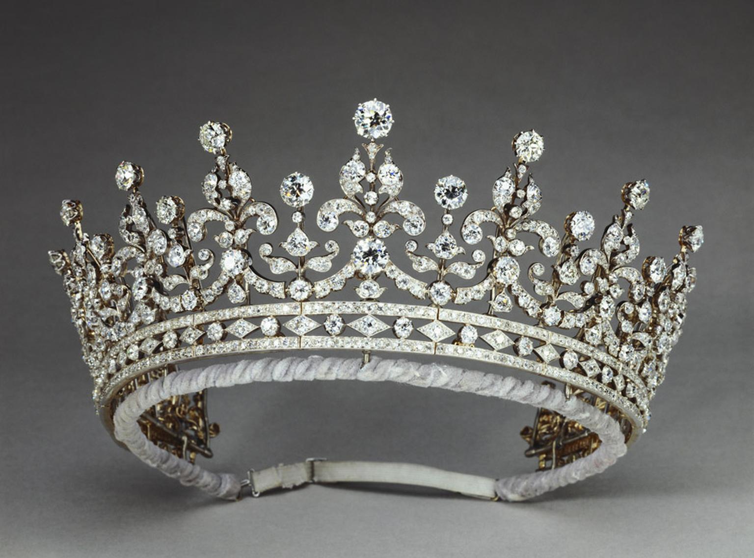 Diamond-Jubilee-Great-Britain-Tiara.jpg
