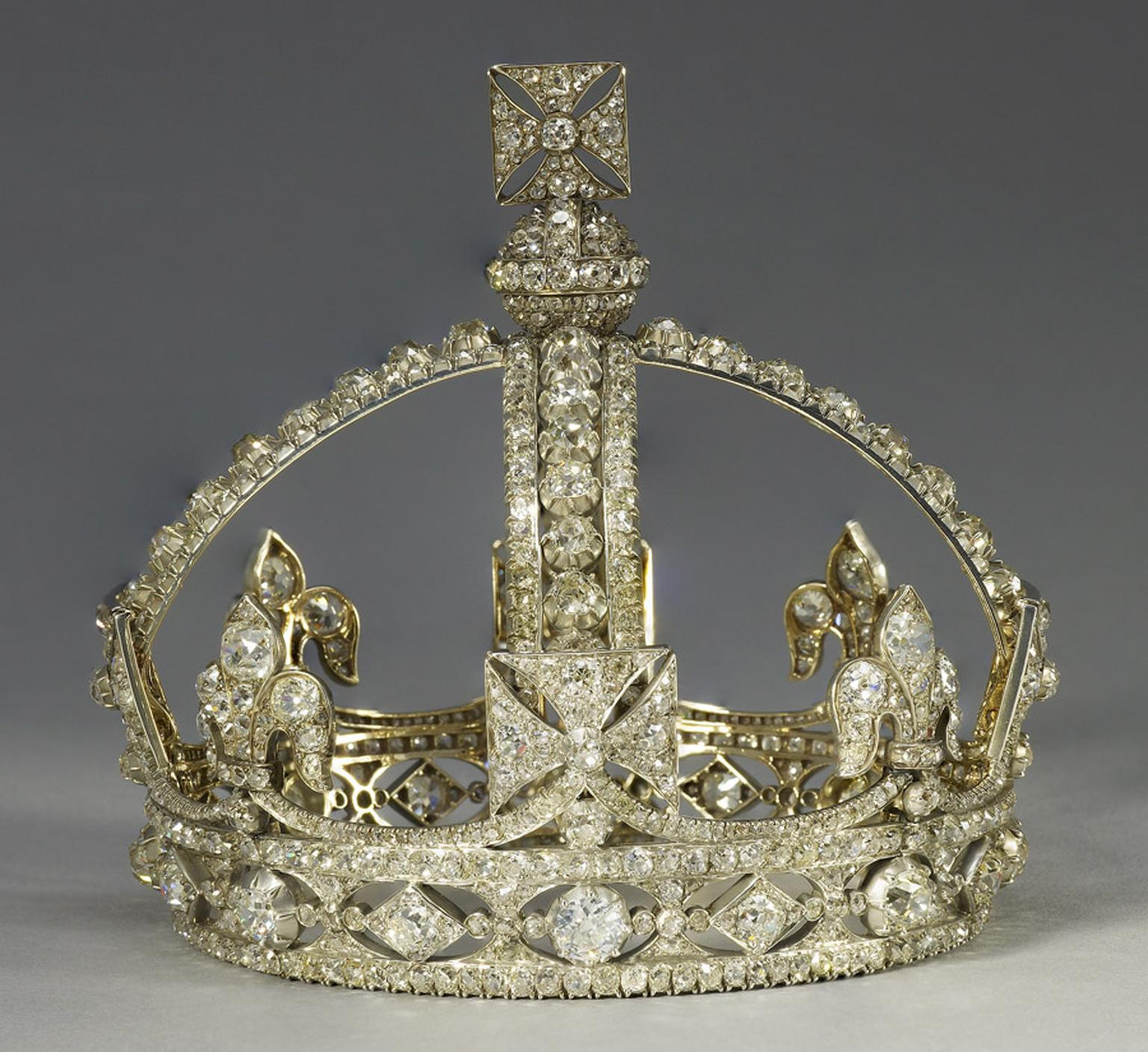 Diamond-Jubilee-Small-Diamond-Crown-Victoria