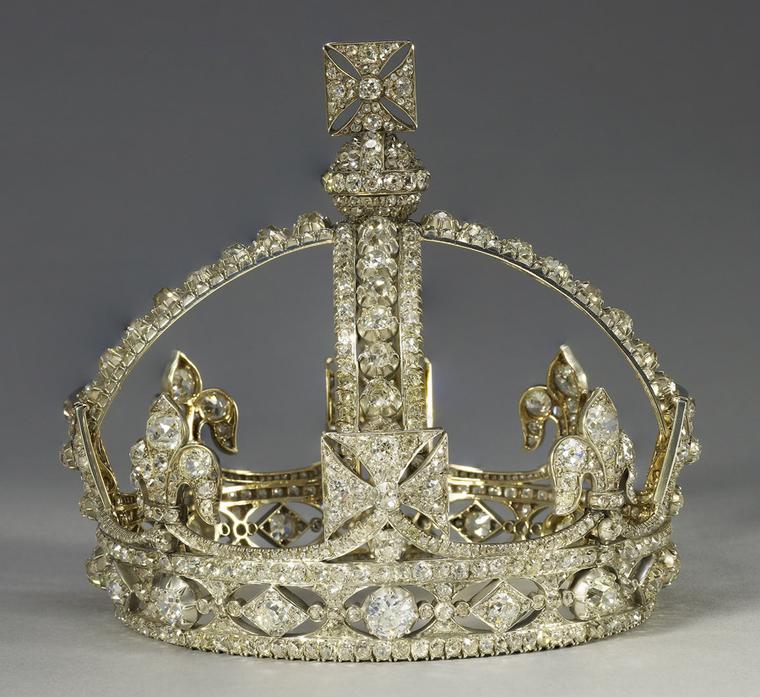 Diamond-Jubilee-Small-Diamond-Crown-Victoria