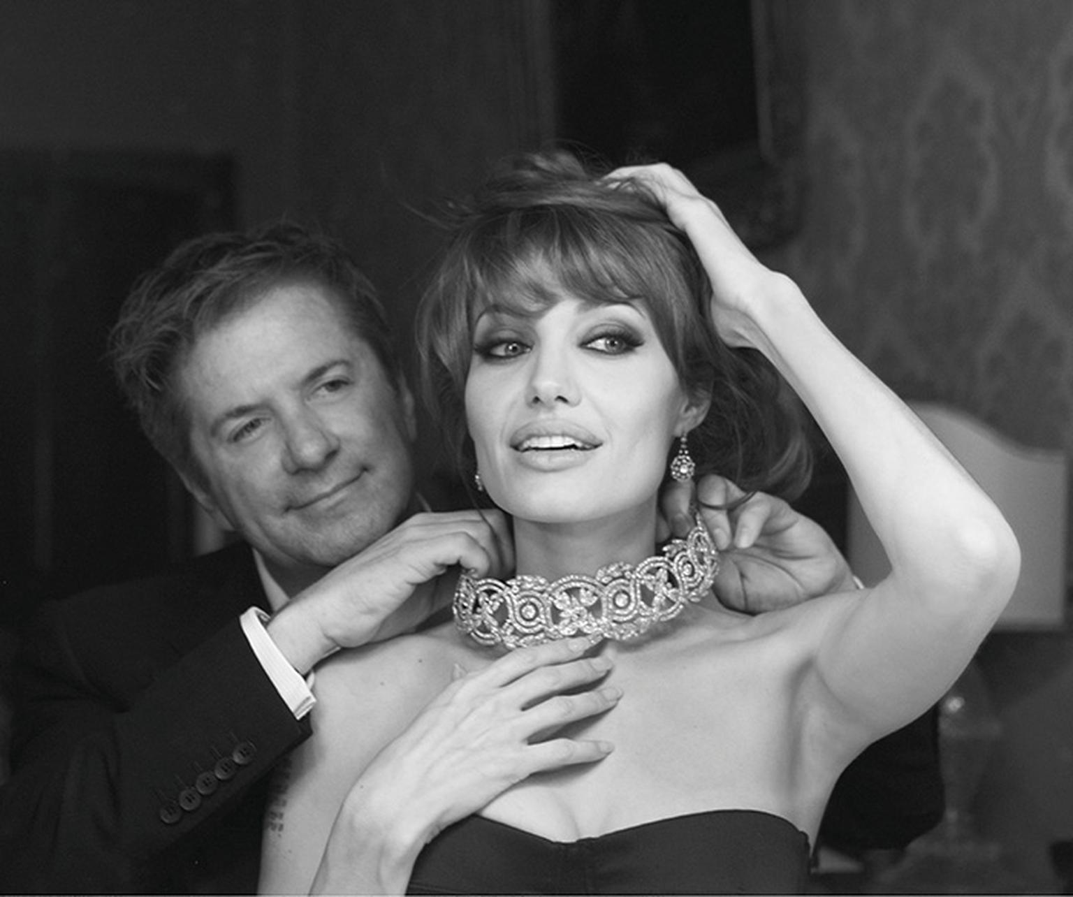 Photographer-Patrick-Demarchelier-captures-Angelina-Jolie-and-Robert-Procop-on-the-set-of-The-Tourist.-Photo-credit-Patrick-Demarchelier