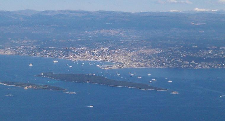 Cannes-from-the-air