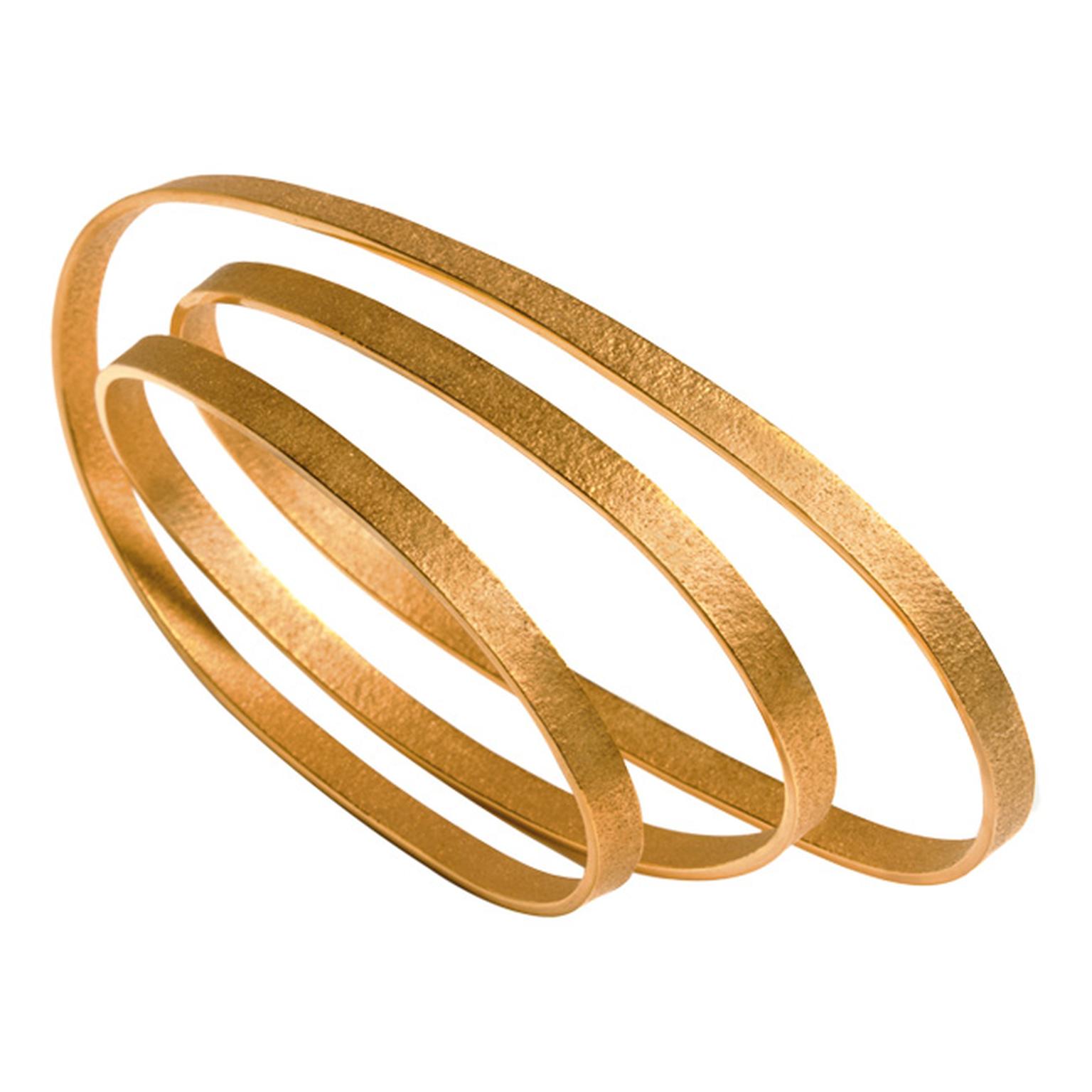 Ute Decker PURE minimalist bracelet in Fairtrade gold_20140131_Main