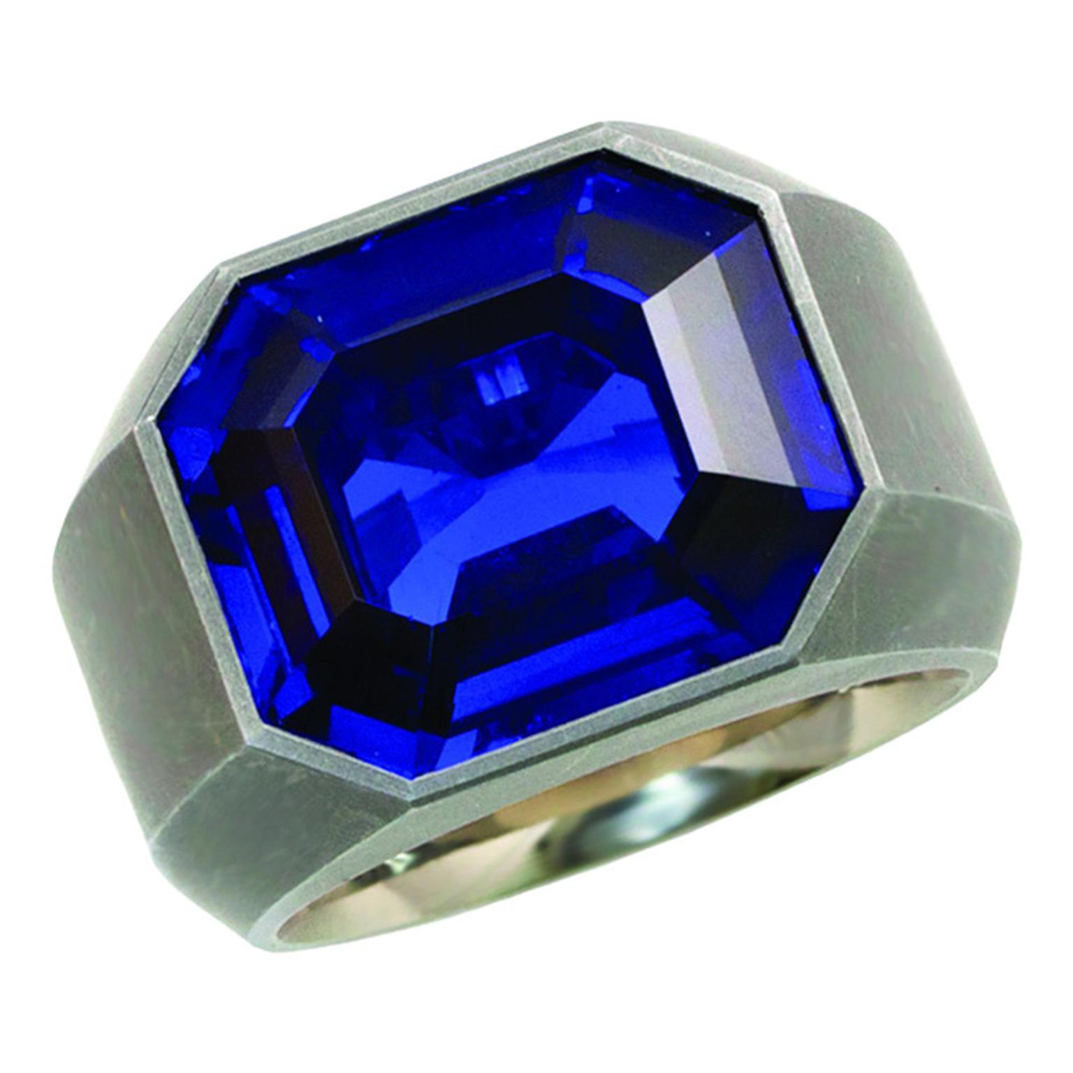 Hemmerle exceptional Royal Blue Burma Sapphire (No Heat) Ring_20140203_Main