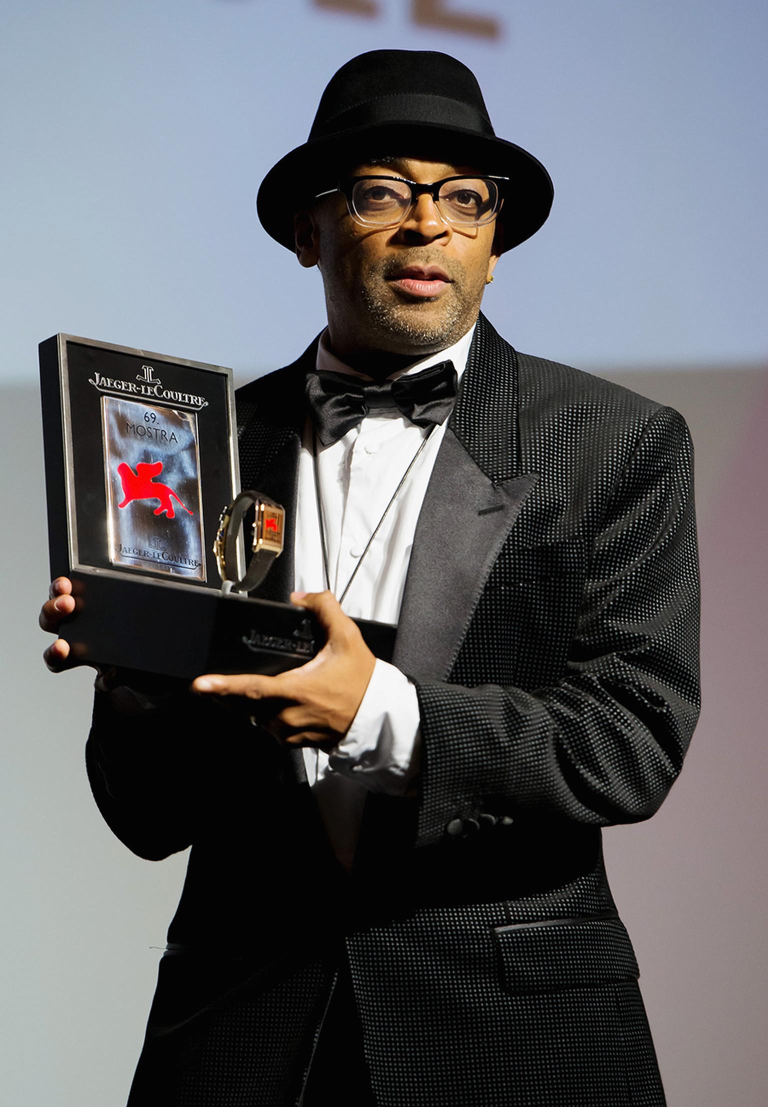 JLC-Director-Spike-Lee-speaks-on-stage-as-he-receives-the-Jaeger-Le-Coultre-Glory-To-The-Filmmaker-Award-during-the-69th-Venice-Film-Festival