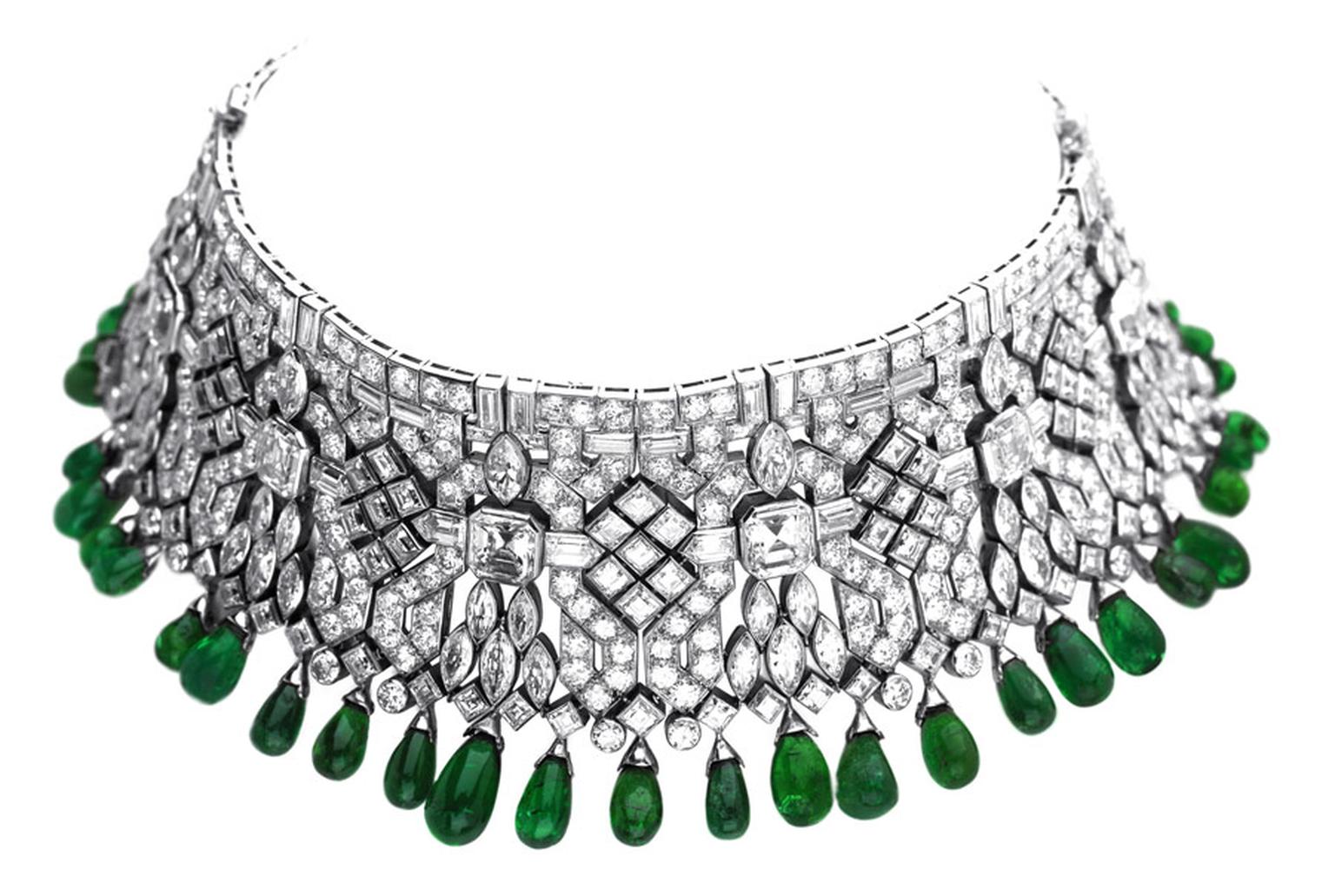 Van-Cleef-Arpels-Indian-bracelets-transformable-into-a-choker-ordered-by-Daisy-Fellowes-1928-Private-Collection_3.jpg