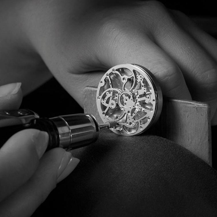 Piaget Altiplano Skeleton Hand bevelling of the mainplate