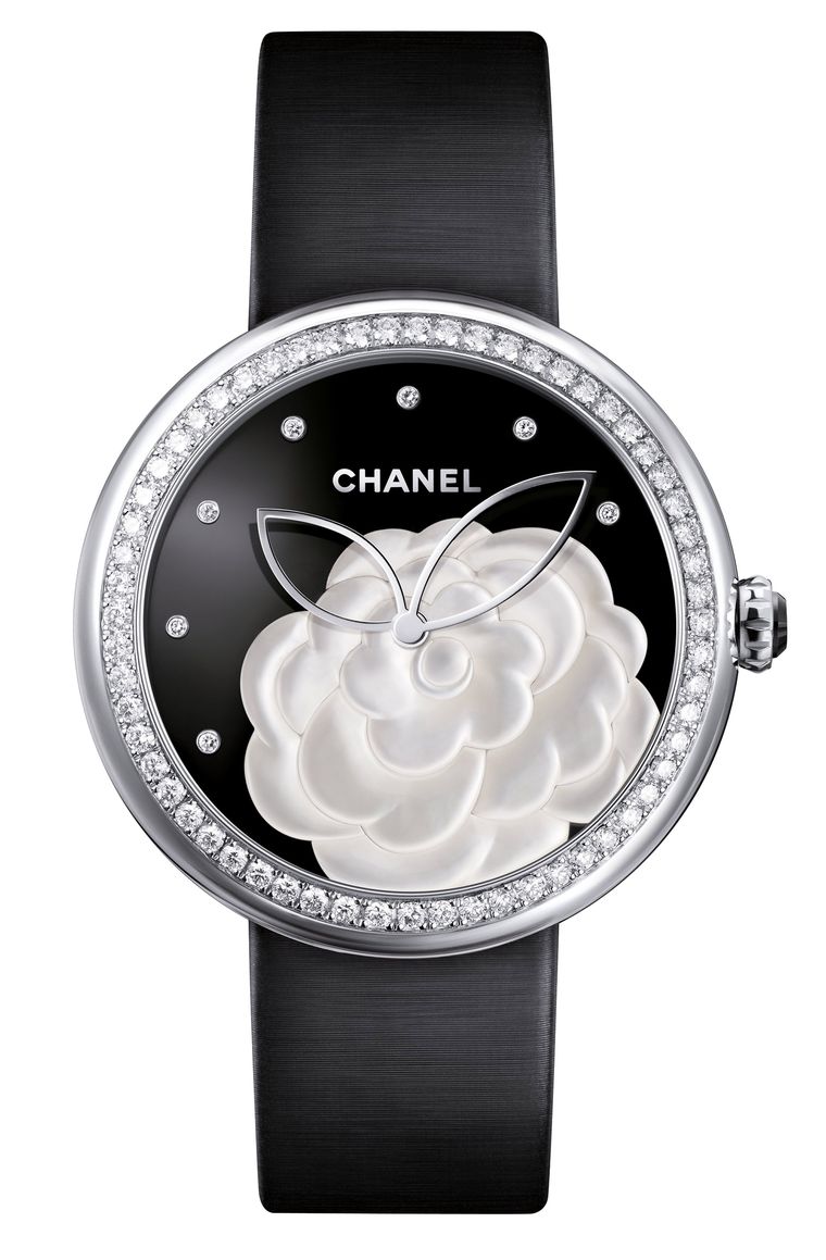 Mademoiselle Privé Camélia Nacré watch Chanel