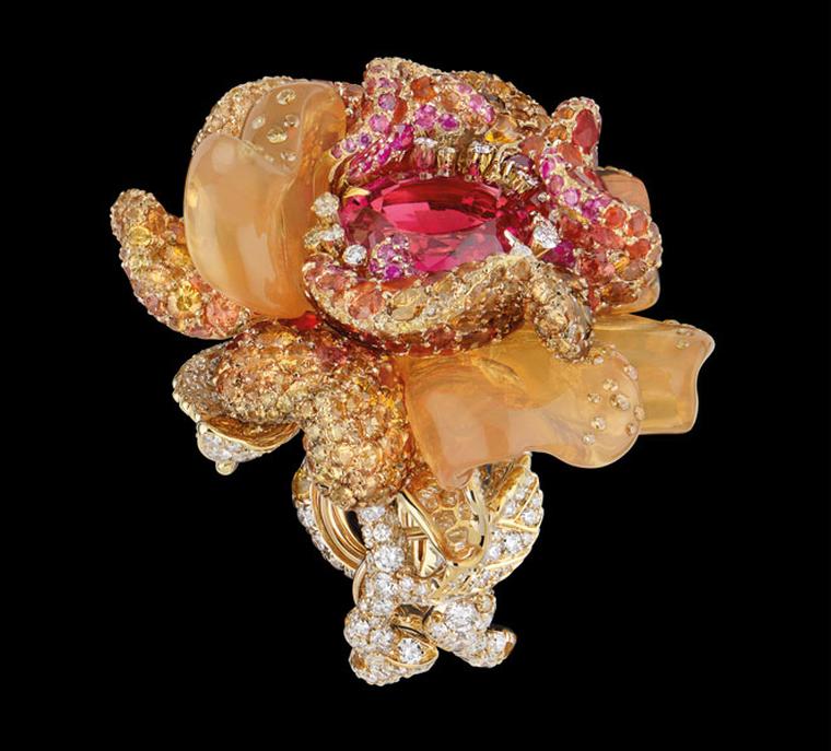 Dior Fine Jewellery. Le Bal des Roses Bal Venitien ring yellow gold, diamonds, fancy coloured diamonds, pink spinel, fire opals, spessartite garnets and pink sapphires..jpg