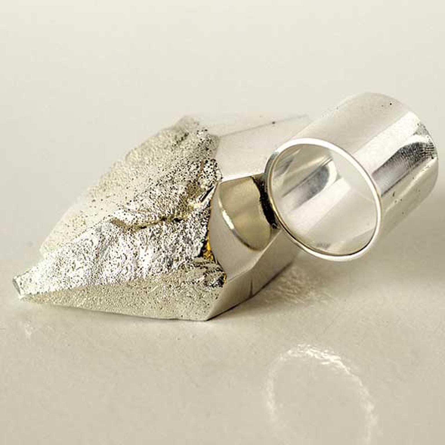 Sagrado Crystal Silver Ring Brand Image