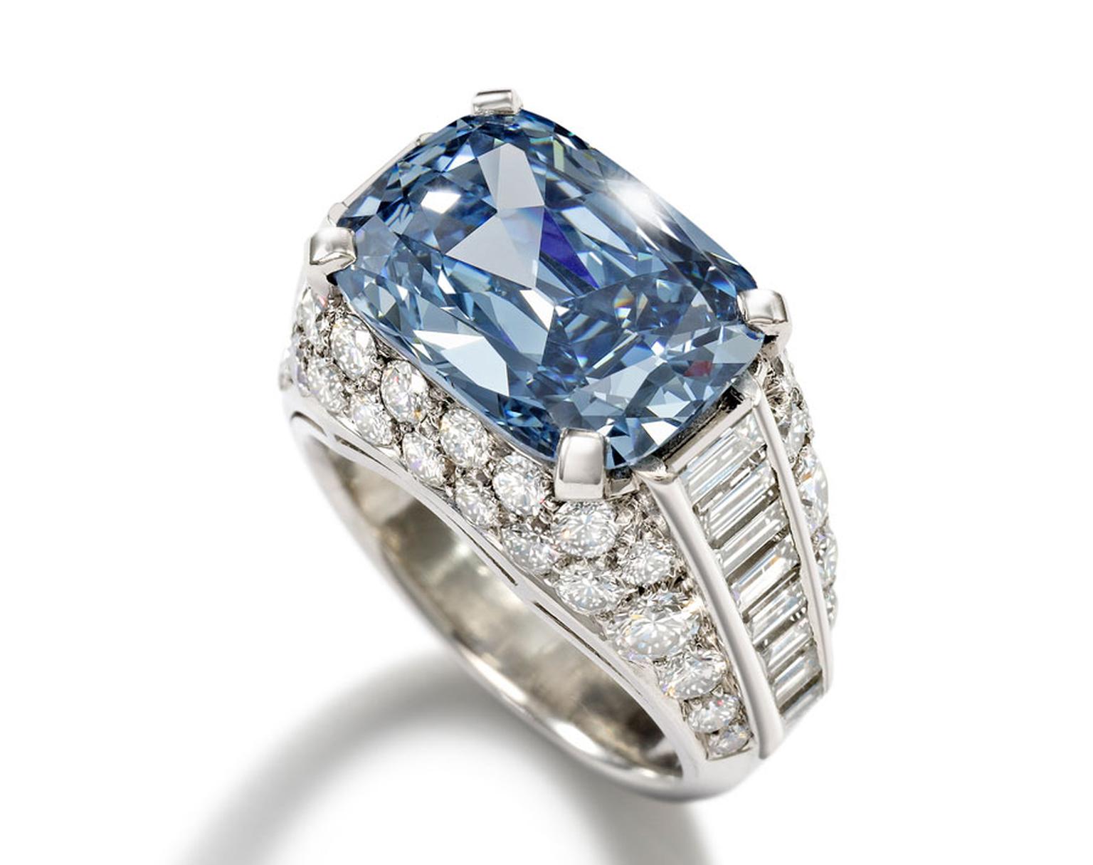 Rare blue diamond Bulgari ring sold to 