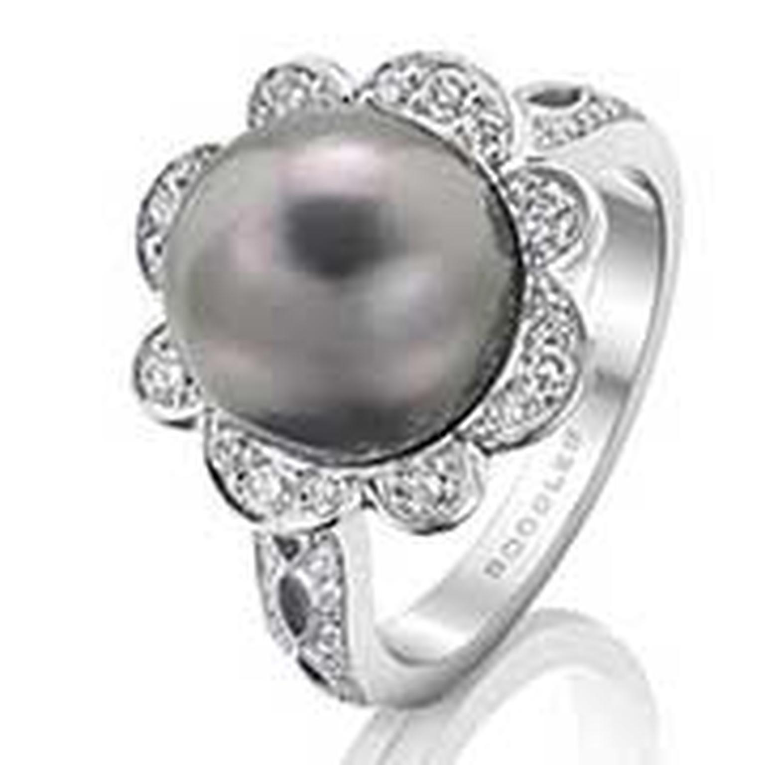 Boodles Pearl Ring Mothers Day NL