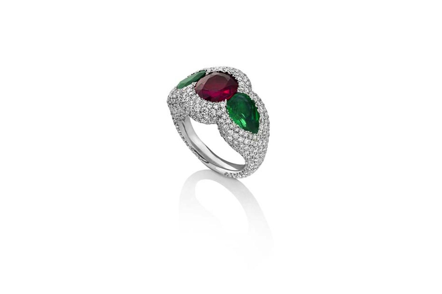 African Rubies _Niquesa Fine Jewellery _Rose Of The Desert Ring 003