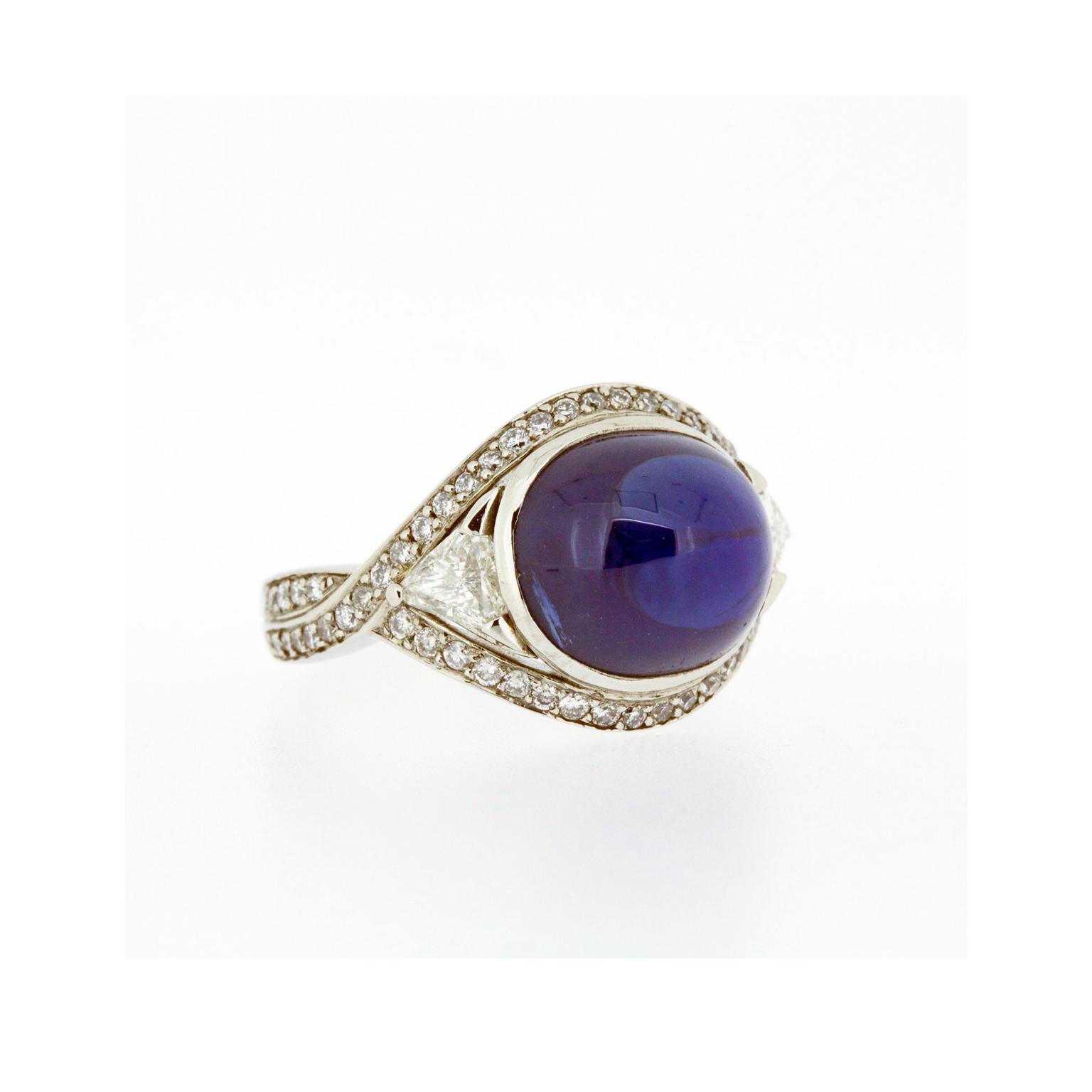Baroque Cabochon Blue Sapphire ring_zoom