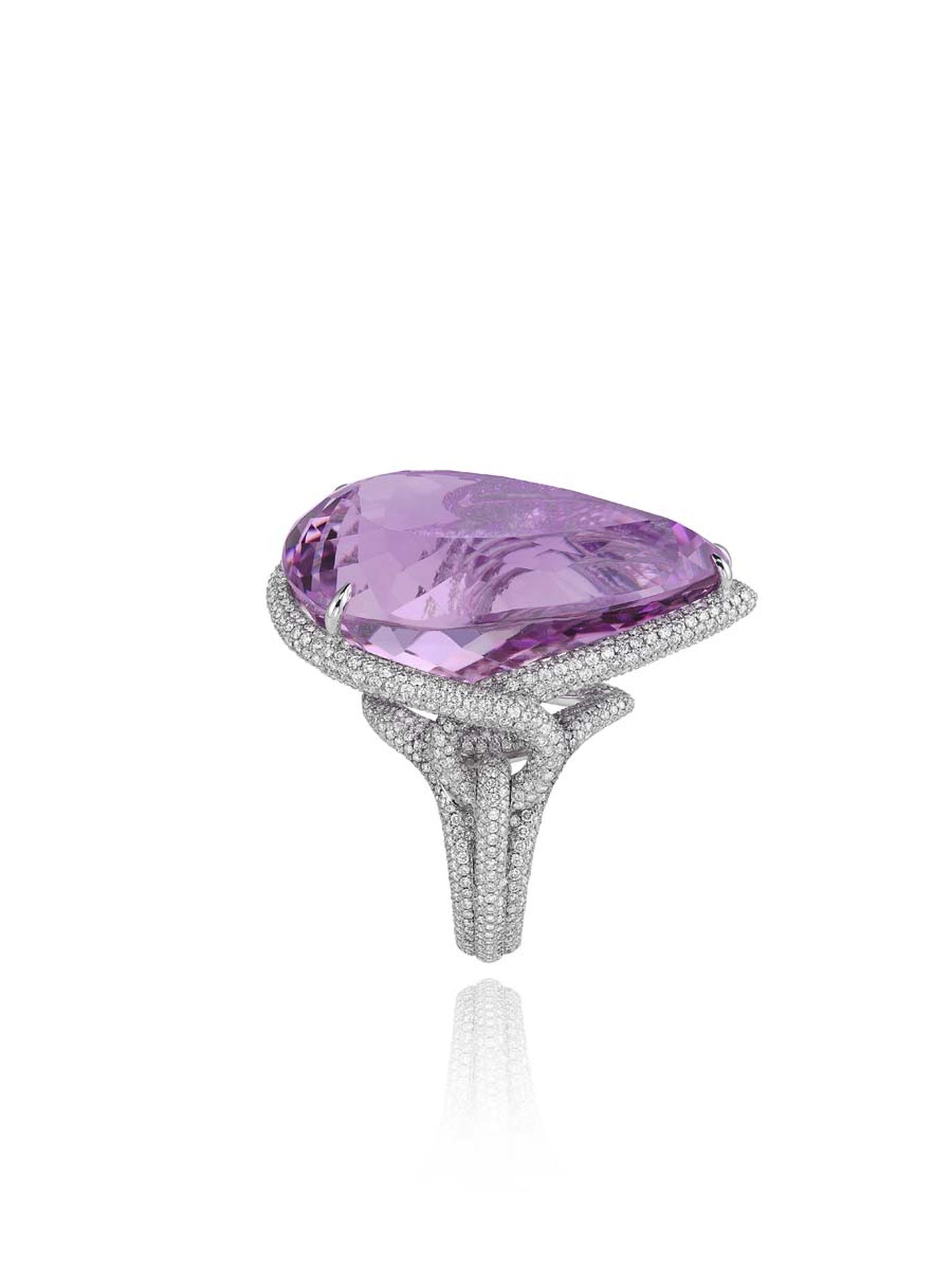 829174-1002 Kunzite Ring  from the Red Carpet Collection 2013Chopard.jpg