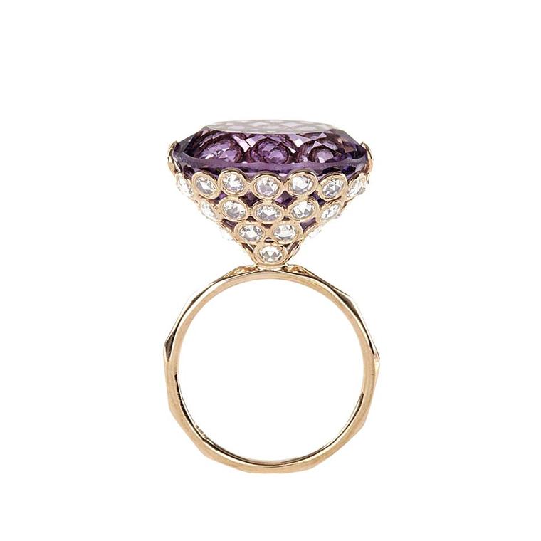 Lito pink gold ring with an oval concave-cut amethyst and rose-cut diamonds