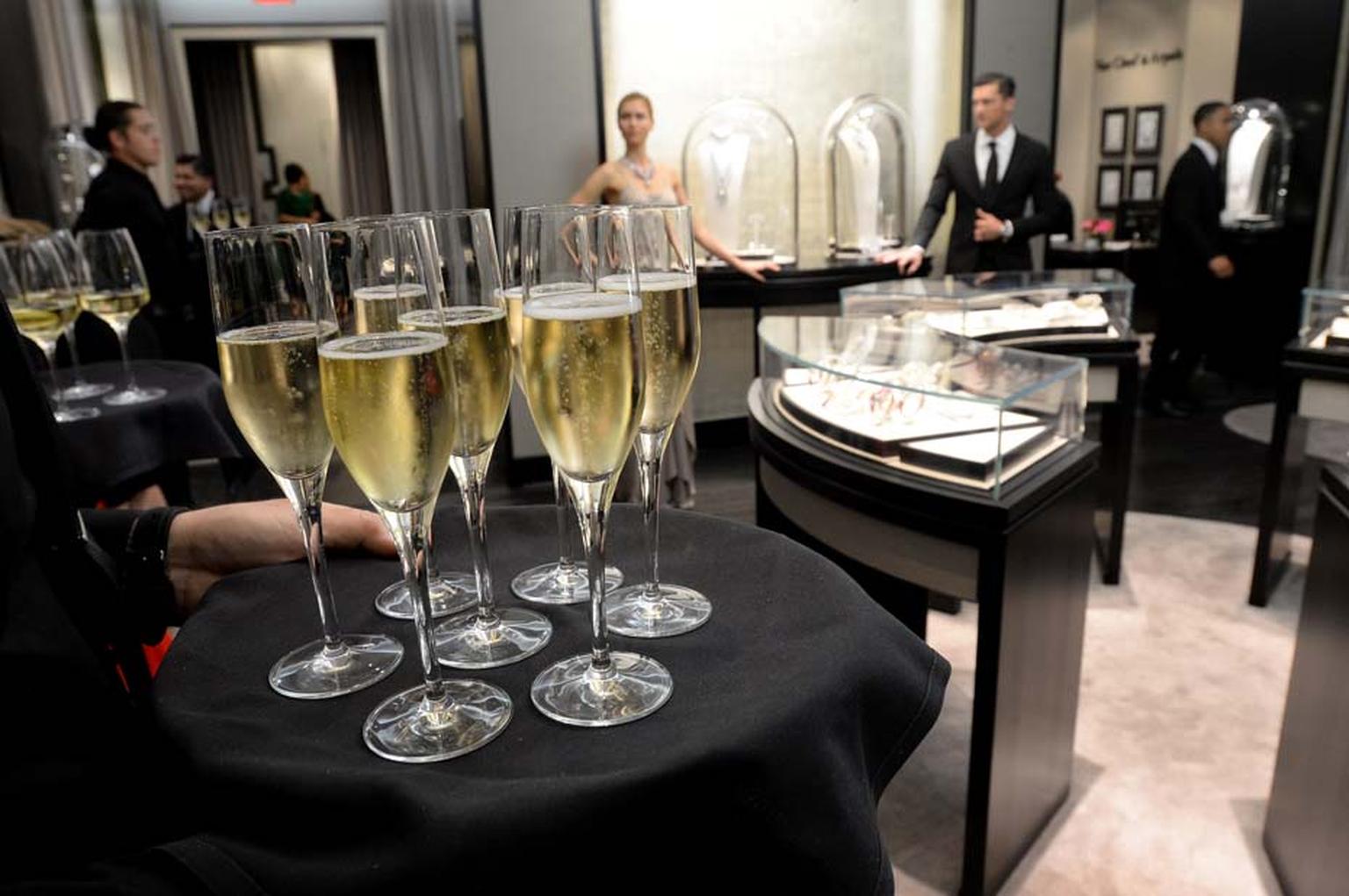 Guests arrived at the newly expanded and redesigned Van Cleef & Arpels boutique to a cocktail reception followed by a private dinner