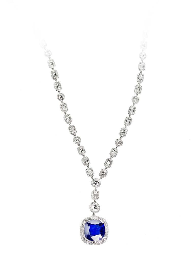 The necklace worn by BAFTAs 2014 presenter Gillian Anderson were set with a centre solitaire and 18ct diamonds.