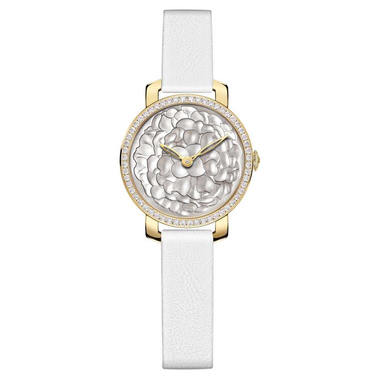 Chaumet Montres Pre´ciuses collection watch in yellow gold featuring a bezel with 56 brilliant-cut diamonds