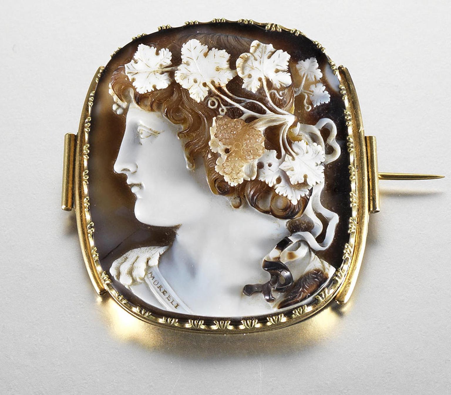 bonhams-A-late-18thearly-19th-century-onyx-cameo-brooch,-by-Morelli