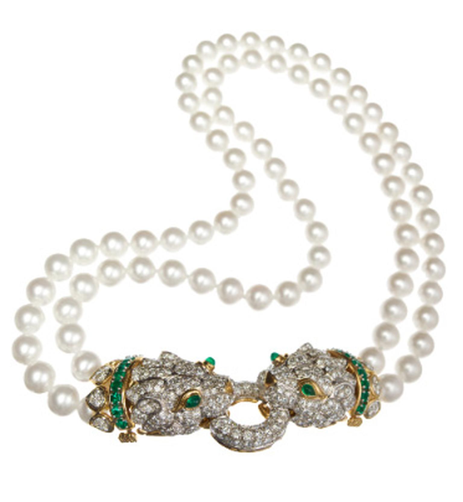 This David Webb gold Leopard necklace, with cabochon emeralds, pearls and diamonds, was originally owned and worn by Elizabeth Taylor