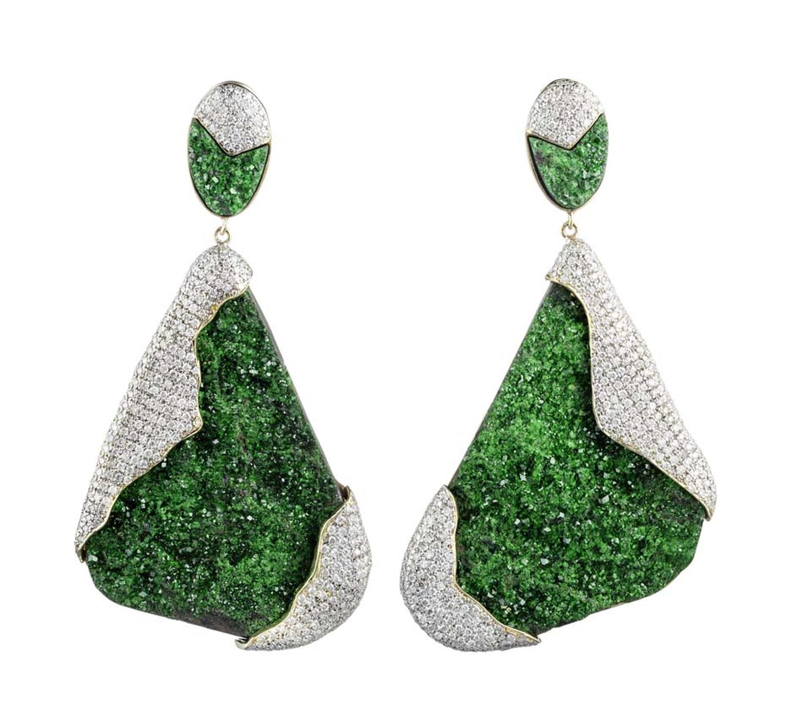 Kara Ross Petra earrings featuring uvarorite garnet and diamonds set in gold