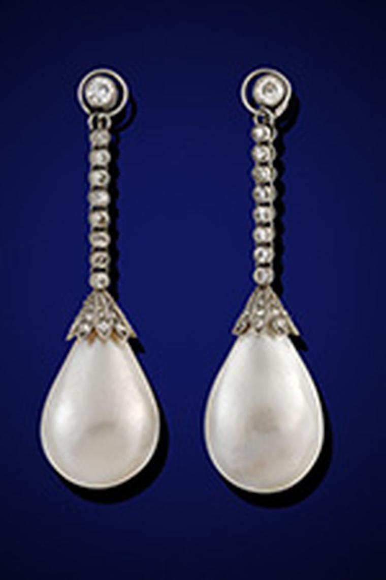 Natural pearl earrings sell for £1.6 m