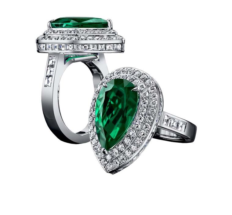 Robert Procop Exceptional Jewels collection 6.35ct pear shape Emerald ring surrounded by two tiers of diamonds
