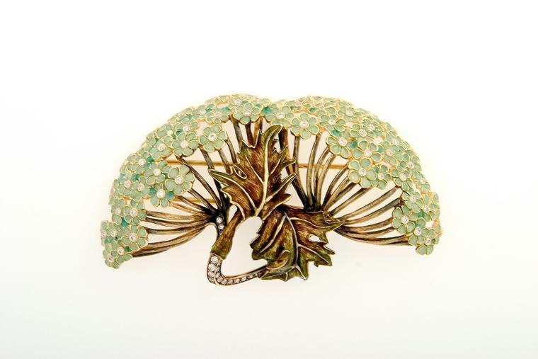Ilgiz F "Hortense" brooch with with champlevé enamelling