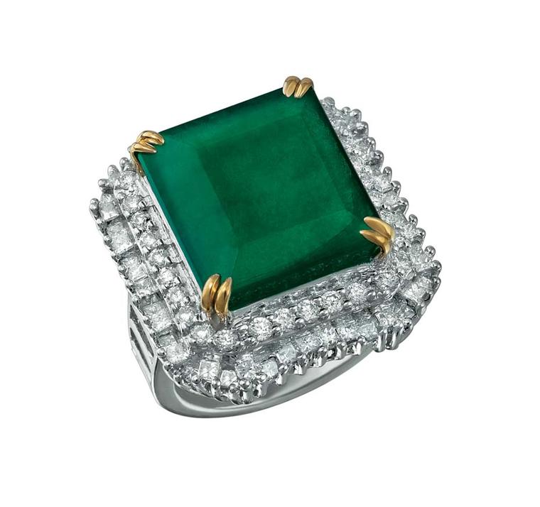 MINAWALA Festival of Emeralds collection ring in white and yellow gold with diamonds and a central emerald