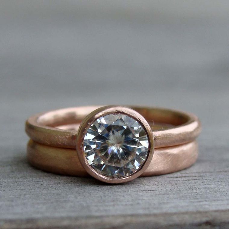 Contemporary engagement rings canada