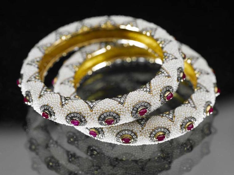 Moksh Taantvi collection bangles set with rubies, brilliant-cut diamonds and fine Japanese keshi pearls.